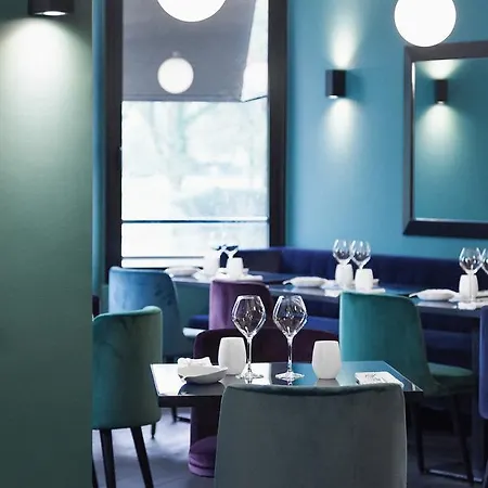 מלון Hotel-restaurant Bel Ami 4*